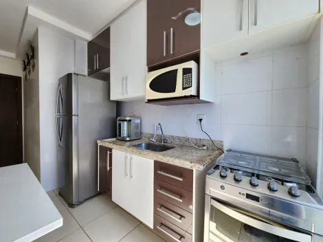 Alugar Apartamento / Padrão em Ribeirão Preto R$ 2.100,00 - Foto 3