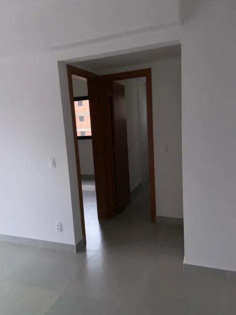 Comprar Apartamento / Padrão em Ribeirão Preto R$ 470.000,00 - Foto 3