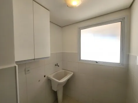 Alugar Apartamento / Padrão em Ribeirão Preto R$ 1.700,00 - Foto 4