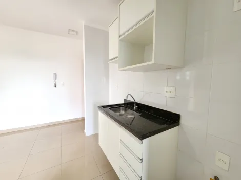 Alugar Apartamento / Padrão em Ribeirão Preto R$ 1.800,00 - Foto 3