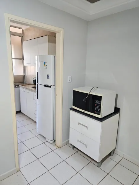 Alugar Apartamento / Padrão em Ribeirão Preto R$ 2.300,00 - Foto 3