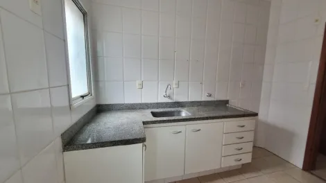 Alugar Apartamento / Padrão em Ribeirão Preto R$ 1.200,00 - Foto 4