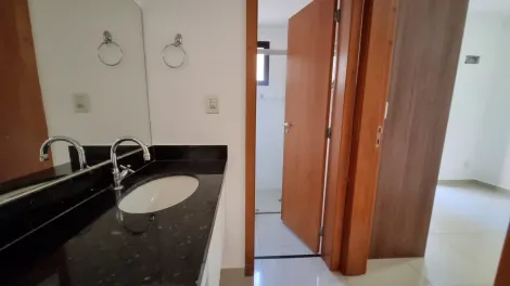 Alugar Apartamento / Padrão em Ribeirão Preto R$ 2.100,00 - Foto 4